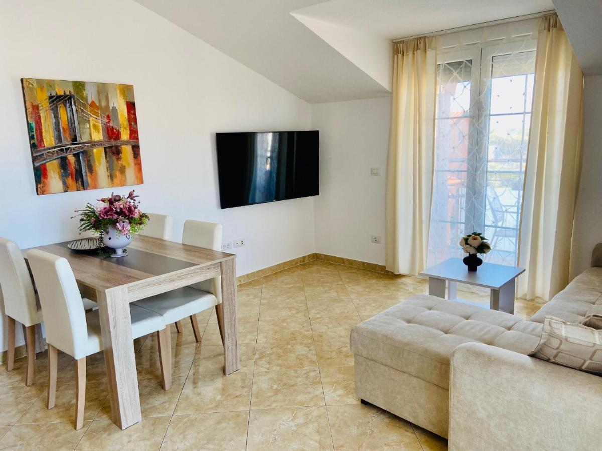 Apartments Brnada Umag Eksteriør bilde